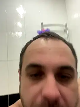 AndyLynn online show from December 20, 2025, 6:33 pm