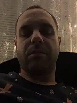 AndyLynn online show from November 20, 2025, 4:18 pm