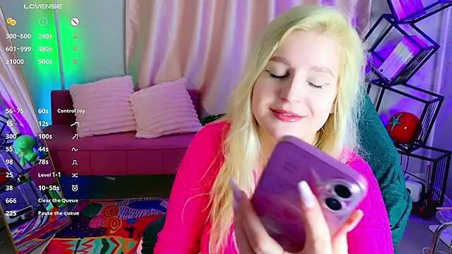 cold blondie online show from May 10, 2026, 5:33 am
