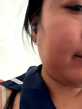 aini-maili online show from October 16, 2025, 3:59 am