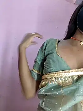 sweet couple99 online show from November 1, 2025, 5:18 pm