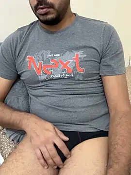 Handsome8677 online show from November 22, 2025, 7:51 am