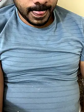 Handsome8677 online show from January 6, 2026, 10:14 pm