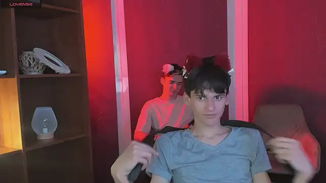 jordi ser online show from November 19, 2025, 1:27 am