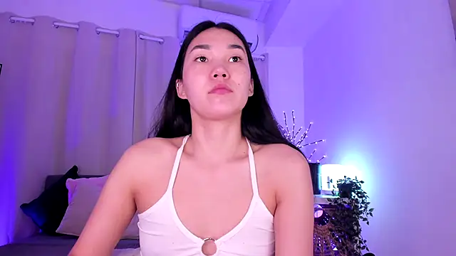 Snapshot of Divine_Madeleine chatting on June 29, 2026, 6:09 am Divine Madeleine online show from June 29, 2026, 6:09 am