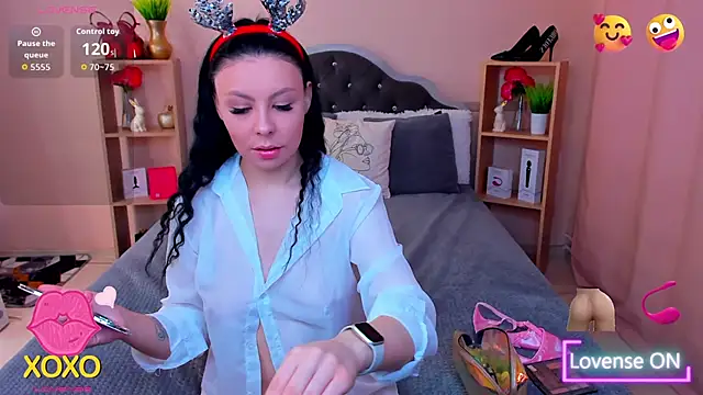 Snapshot of ChloeBrut chatting on February 8, 2026, 12:08 am ChloeBrut online show from February 8, 2026, 12:08 am