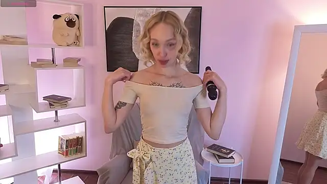 Grace Glend online show from December 17, 2025, 10:04 pm