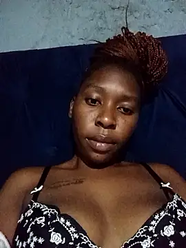 sexysmalldaily04 online show from October 31, 2025, 7:10 pm