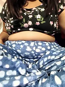 Anshika1431 online show from January 19, 2026, 3:27 pm