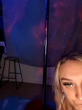 Snapshot of xx_spiceycouple_xx chatting on March 6, 2026, 10:38 pm xx spiceycouple xx online show from March 6, 2026, 10:38 pm