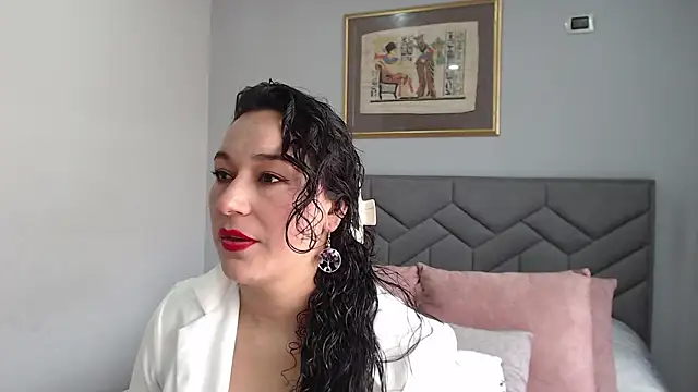 Elizabeth bennett 6 online show from February 12, 2026, 5:34 pm