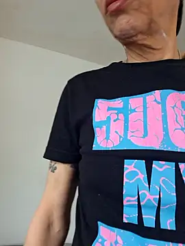 Jesbi25 online show from April 4, 2026, 11:17 am