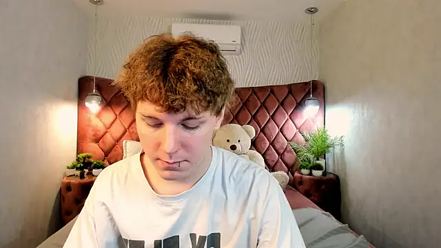 KevinMilky online show from March 21, 2026, 6:25 am