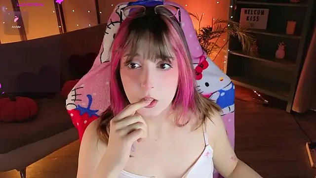 Snapshot of Soffi_Toffi chatting on March 27, 2026, 5:27 am Soffi Toffi online show from March 27, 2026, 5:27 am