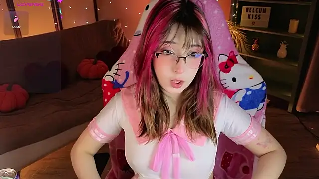 Snapshot of Soffi_Toffi chatting on March 21, 2026, 5:19 am Soffi Toffi online show from March 21, 2026, 5:19 am