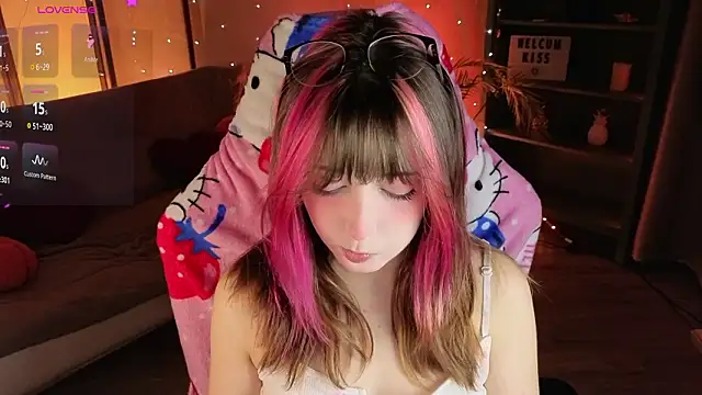 Snapshot of Soffi_Toffi chatting on March 29, 2026, 5:31 am Soffi Toffi online show from March 29, 2026, 5:31 am