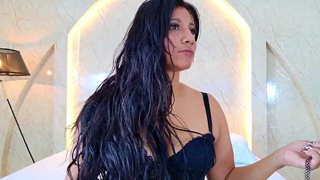 Antonella Russo1 online show from July 8, 2026, 1:23 pm
