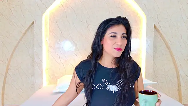 Antonella Russo1 online show from August 4, 2026, 1:26 pm
