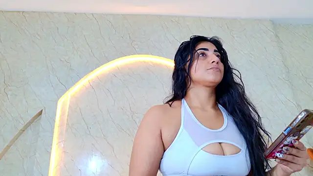 Antonella Russo1 online show from July 14, 2026, 1:39 pm