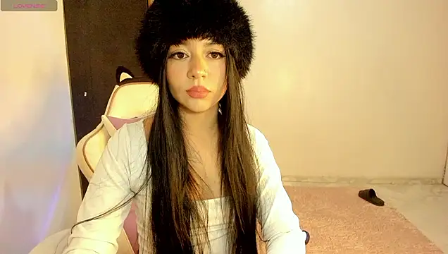 Snapshot of Midori_rosse chatting on July 12, 2026, 10:43 pm Midori rosse online show from July 12, 2026, 10:43 pm