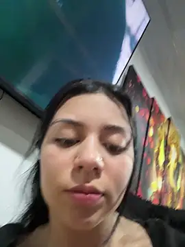 Snapshot of Midori_rosse chatting on June 7, 2026, 1:33 am Midori rosse online show from June 7, 2026, 1:33 am