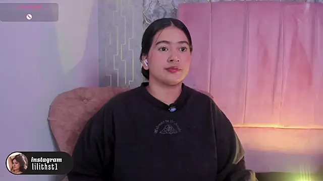 lilithst  online show from June 7, 2026, 8:25 pm