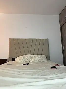 Julietalcl online show from February 21, 2026, 7:16 pm