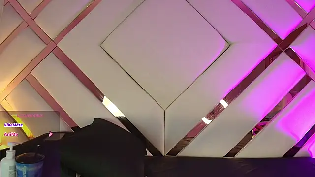 Snapshot of michelle_cutee_ chatting on July 11, 2026, 7:58 pm michelle cutee online show from July 11, 2026, 7:58 pm