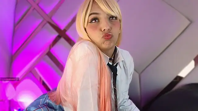 Snapshot of michelle_cutee_ chatting on June 21, 2026, 8:14 pm michelle cutee online show from June 21, 2026, 8:14 pm