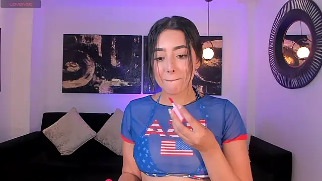 Snapshot of ScarlettBlaze_ chatting on July 7, 2026, 11:25 am ScarlettBlaze online show from July 7, 2026, 11:25 am