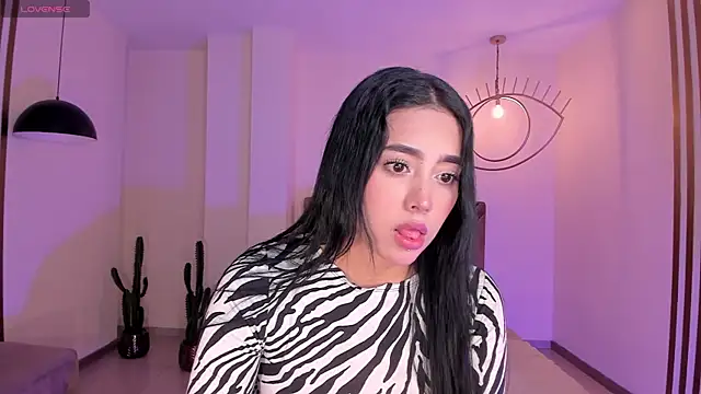 Snapshot of ScarlettBlaze_ chatting on June 26, 2026, 12:11 pm ScarlettBlaze online show from June 26, 2026, 12:11 pm