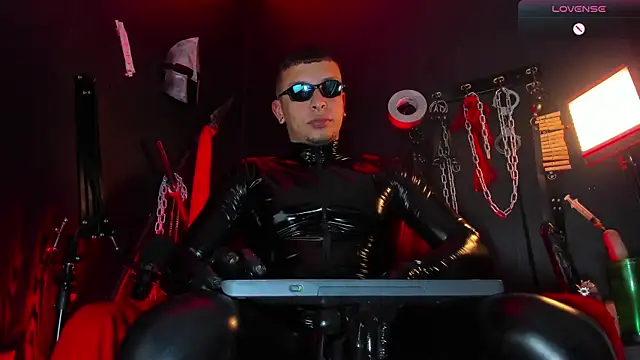 Master Connor BDSM online show from May 7, 2026, 10:46 pm