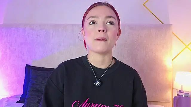 Snapshot of Martinaa_Garcia chatting on July 31, 2026, 7:55 pm Martinaa Garcia online show from July 31, 2026, 7:55 pm