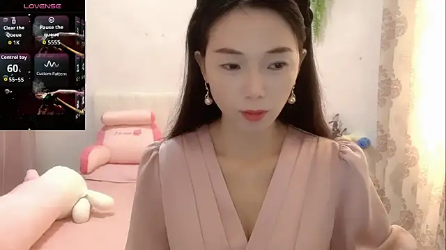 Keke-Baby170 online show from November 19, 2025, 7:08 am