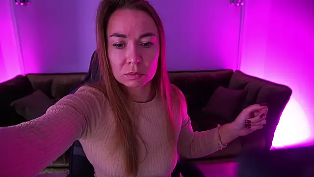 VixenMuse online show from November 13, 2025, 8:57 pm