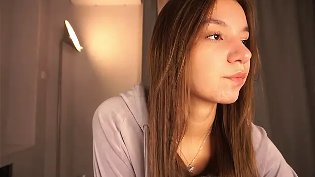 BrynnHolverson online show from October 24, 2025, 5:23 pm