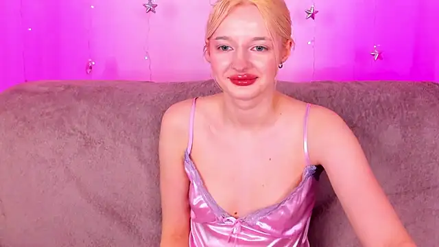 AlessaKiss online show from April 29, 2026, 3:11 am
