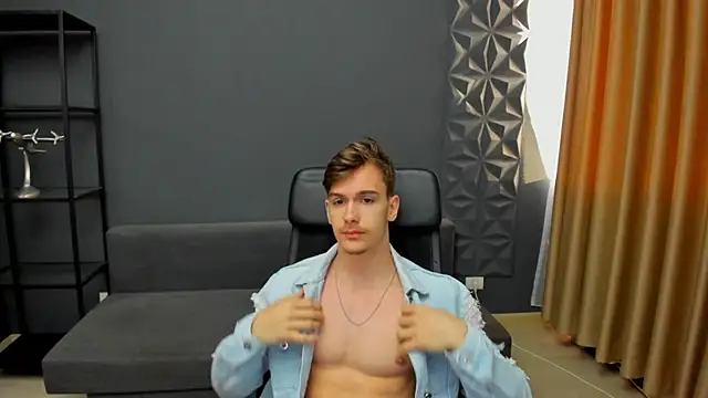 BradyFlint online show from April 24, 2026, 4:36 am