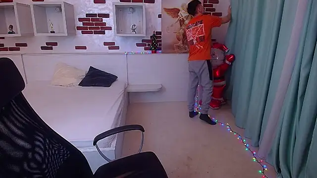 BradyFlint online show from December 15, 2025, 6:08 am