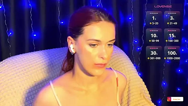 Veksal1a online show from June 29, 2026, 11:37 pm