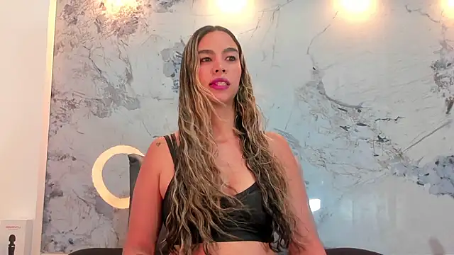 Karina chastillo online show from May 25, 2026, 11:20 am