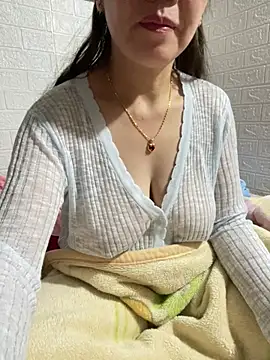 tabby-cat11 online show from February 10, 2026, 9:47 pm