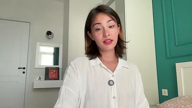 Snapshot of WillHannah chatting on August 8, 2026, 1:18 pm WillHannah online show from August 8, 2026, 1:18 pm
