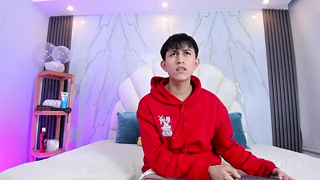 hoot booys  online show from March 14, 2026, 7:53 pm