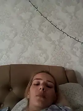Coare Cindy online show from July 15, 2026, 12:23 pm