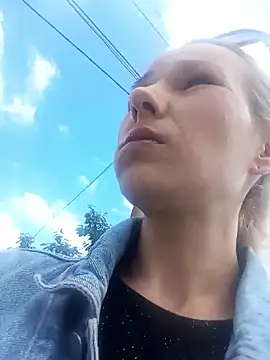 Coare Cindy online show from May 22, 2026, 8:34 am
