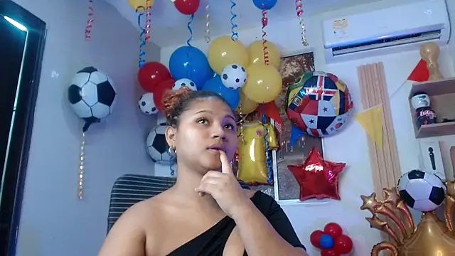 Snapshot of miel_alisha chatting on June 12, 2026, 2:37 pm miel alisha online show from June 12, 2026, 2:37 pm
