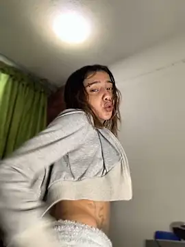 Snapshot of MiaaCute- chatting on December 4, 2025, 10:09 pm MiaaCute- online show from December 4, 2025, 10:09 pm