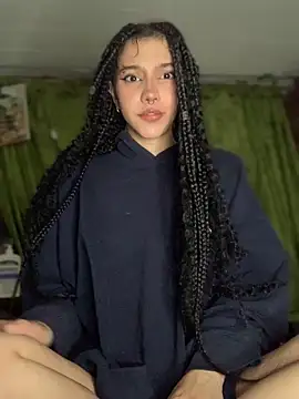 Snapshot of MiaaCute- chatting on November 6, 2025, 9:46 am MiaaCute- online show from November 6, 2025, 9:46 am