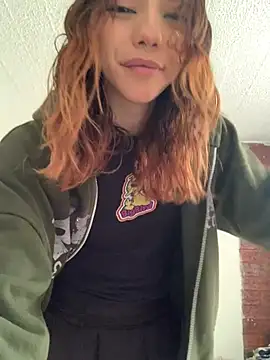 Snapshot of MiaaCute- chatting on March 17, 2026, 8:45 pm MiaaCute- online show from March 17, 2026, 8:45 pm